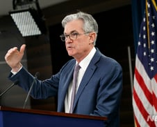 "5년간 제로금리"…S&P 사상 첫 3500 터치 [뉴욕마감]