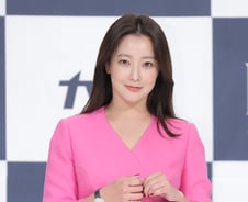[단독] 김희선, 알고보니 '착한 건물주'…한달 임대료 안받았다 '훈훈' 