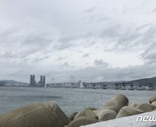 [르포]"10m 파도 덮쳤던 차바 악몽 떠올라" 해운대 마린시티 초긴장