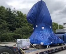 [르포]100m 트레일러에 꽁꽁 싸맨 장비…중국이 탐내는 삼성 QD 설비는? 