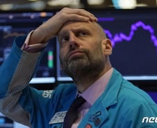 다우·나스닥 동반하락…테슬라는 1.4% 반등 [뉴욕마감]