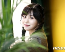 [단독] AOA 출신 권민아, 우리액터스와 계약해지→직접 당부 "기다려달라"(종합)