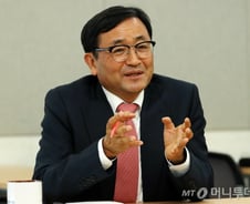 아미코젠, 바이오 소부장 스타기업으로 뜬다