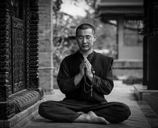 명상교사가 발견한 성공한 사람들의 단 한 가지 공통점[줄리아 투자노트]