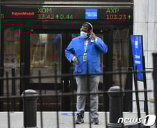 [뉴욕마감]다우 0.6%↓…美 재무 "선거전 부양 힘들다"