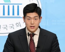 유연하지 않으니 부러진다…"보수, '불평등' 집중해야"