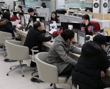 [단독]"신청땐 5.9억, 승인땐 6.1억"..보금자리론 대출된다