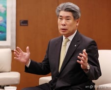 "中企 '금융주치의'로 기업 생애주기 맞춤형 지원"