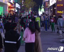 [르포] '핼러윈 D-1' 광주 일부 유흥주점 방역수칙은 먼나라