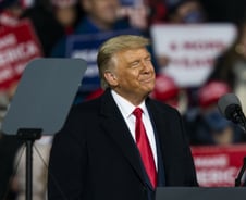 벌써부터 "트럼프, 2024년 재출마" 예상 나오는 이유