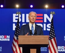 당선 코앞 바이든 "시간 지날수록 결과 명확"…내일 승리 선언