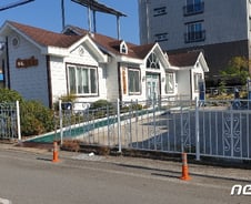 [르포]확진자 쏟아진 삼천포 '썰렁'…드문드문 행인, 마스크 중무장