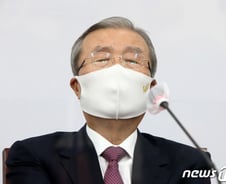 계파 투쟁 골몰한 보수… 미래도 사람도 없다