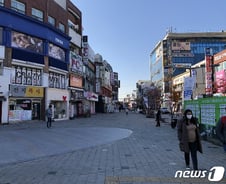 [르포]“거리두기 상향, 누굴 원망하겠나”…대학가 상인들 침울