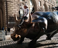 [뉴욕마감]다우 사상 첫 3만 돌파…바이든 "미국 돌아왔다"