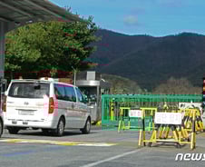 [르포] 군인 17명 확진 '장성 상무대' 앞 적막감…상인들 한숨