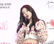 [단독] 모모랜드 주이, 코로나19 검사 붐 대타… '붐붐파워' 일일 DJ
