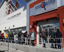 실업자 다시 늘고, 물가는 오르고…갈팡질팡 美증시[뉴욕마감]