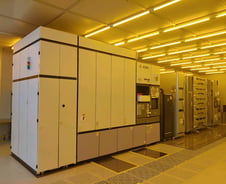 '반도체 소부장 국산화' 1년 반…12인치 제품 검증 국내서 한다