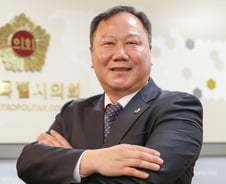 '의리·도리·순리' 신념 가진 천만 서울시민 대의기구 수장 