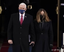 바이든 대통령 취임식 시작…펜스·오바마·부시 참석