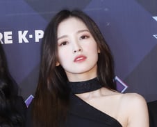 [단독] 오마이걸 아린, 저소득층에 1000만원 상당 내의 기부