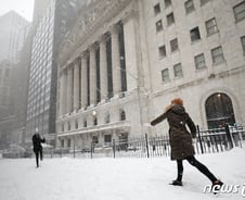 [뉴욕마감]다우 1.6% 급등…게임스톱 보다 아마존-알파벳