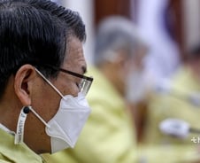 [단독]공매도 금지, '일단 연장'키로…재개 시점은 미정