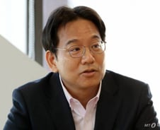 데이터 경제 파도 속 '선장' 맡은 AI·빅데이터 권위자