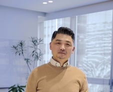 [단독]카카오 김범수 "전 재산 절반 이상 사회에 기부" 