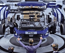 손짓 하나로 車디자인·공장 보수도…VR의 마법 