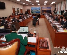 [단독]가덕도특별법 여야 합의…예타면제 등 특례 대폭 삭제