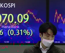 코스피, 기관 돌아왔는데…美파월 발언 앞두고 관망세