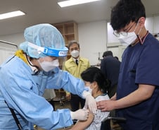 [현장]"대규모 백신 접종 차질없도록"…전주서 코로나19 백신 모의훈련