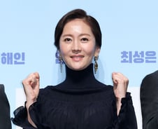 [단독] "'스카이캐슬' 의리" 염정아, JTBC '설강화' 카메오 출격