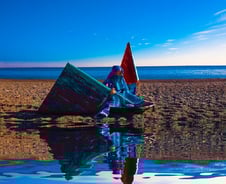 삽질하는 비디오 아티스트, 쓸모의 가치를 보여주다