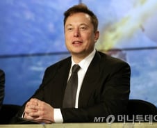 테슬라 '10조 몰빵' 서학개미들 어쩌나…한달만에 주가 20% ↓