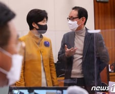 [단독]野 "낙태죄 폐지법 통과를"vs與 "이견 많다"…법사위 상정 무산