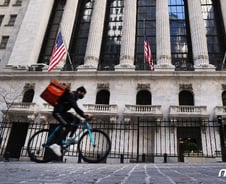 [뉴욕마감]다우 0.3% 하락…美 국채금리 14개월래 최고