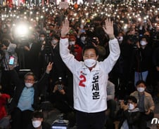 중도층의 선택…윤석열·이재명의 미래[우보세]