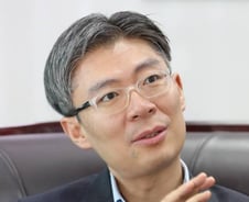 주4일제 주창한 조정훈 "월화수목'토토일', 이미 오고 있다"