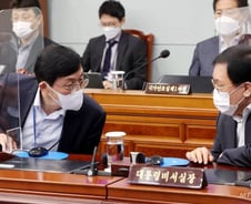 [단독]文 "기업 소통" 일주일만에…靑 1호 만남은 삼성 반도체