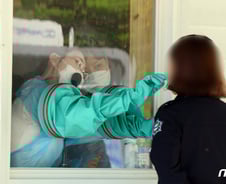 [르포] 하루 4천명 검체채취에 자가격리 속출…"담양이 멈춰섰다"