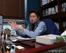 "플랫폼 통한 법률 상담이 변호사법 위반? 생각이 유연해져야죠"