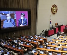 "종부세 올렸더니 이젠 내리라네"…돌아온 자기부정의 시간