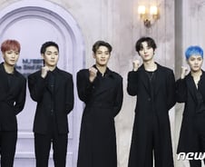 [단독] 뉴이스트, '문명특급' 출격…재재와 '예능 케미' 발산