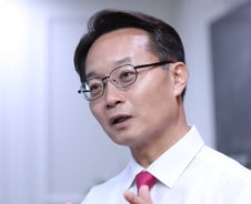 조해진 "이 정권 또 하면 나라 망해"…대선경선, 리얼리티쇼처럼