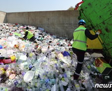 생분해 포장지 치킨 +500원, 당신의 선택은?[우보세]