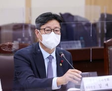 공정위 부위원장의 금요일이 더 바빠진 이유