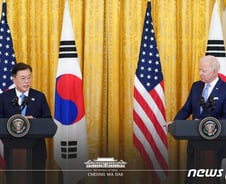 한미정상회담 끝나자 들썩…백신·미사일·원전株 뭘 담을까